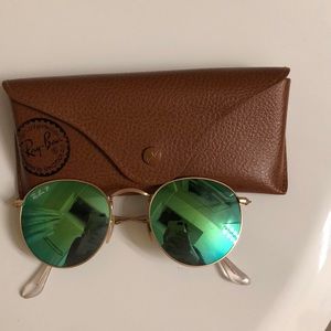 Green Polarized Round Ray Ban Sunglasses!!